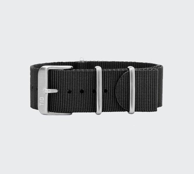 BLACK NYLON WRISTBAND - STEEL BUCKLE